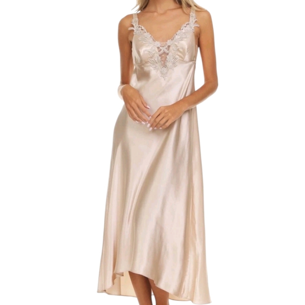 Elegant Flora Nikrooz Stella Slip Dress Long Satin Champagne Gown  Sz M